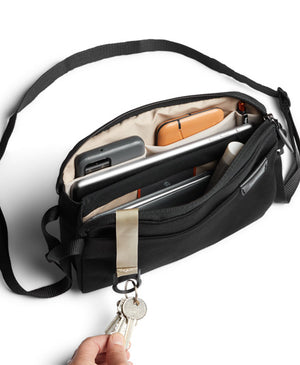 Melbourne Black City Pouch Plus