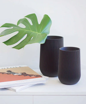 Sequoia Vase, Black
